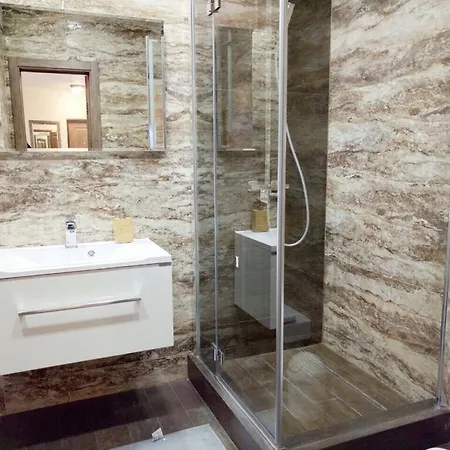 Apartment Loft Platonova 33